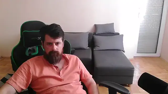 Yui-Ch – webcam model profile photo Image 11