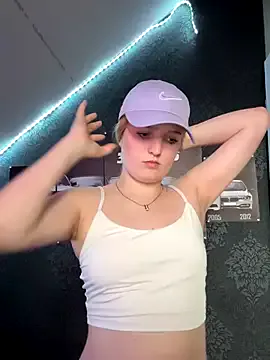  – webcam model profile photo Image 3