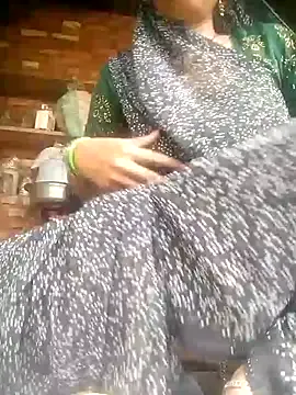 Mia--meow – webcam model profile photo Image 4