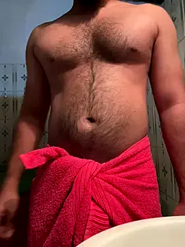 roouse – webcam model profile photo Image 18