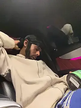 _Alicee_1 – webcam model profile photo Image 7