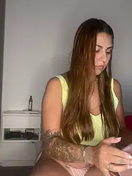 Devil_Minds – webcam model profile photo Image 2