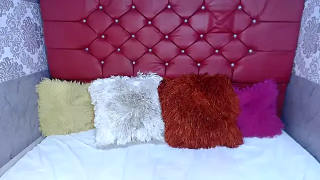 NATINATU252525 – webcam model profile photo Image 15