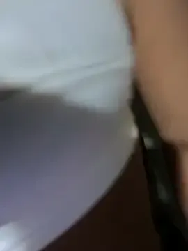 roouse – webcam model profile photo Image 11