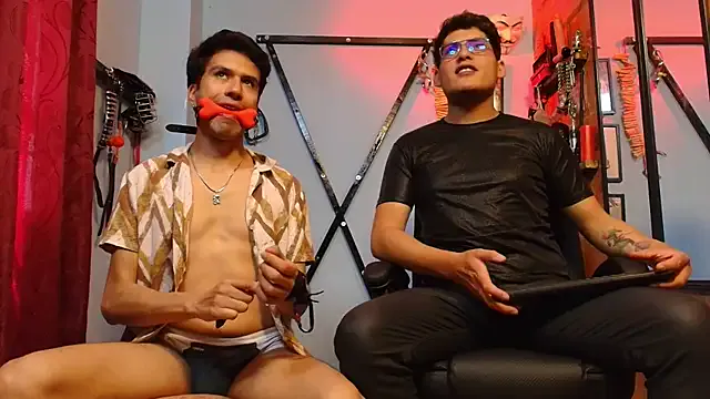 roouse – webcam model profile photo Image 3