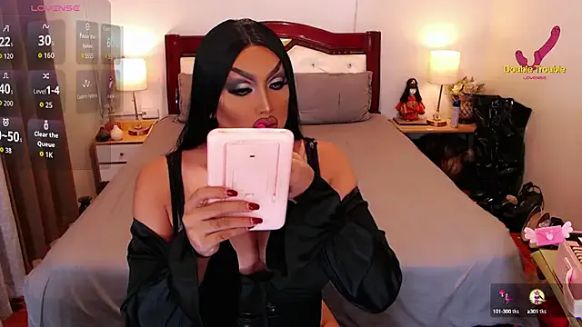 LushianaFitness – webcam model profile photo Image 19