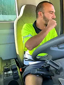 Yui-Ch – webcam model profile photo Image 7