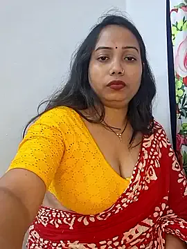 maataaan – webcam model profile photo Image 4