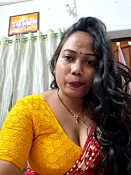 maataaan – webcam model profile photo Image 5