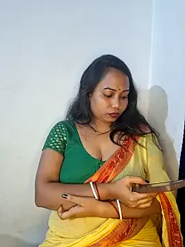 maataaan – webcam model profile photo Image 9