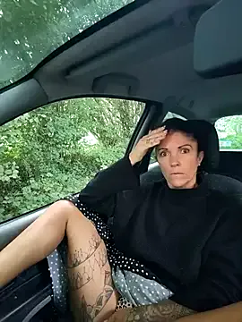 Nonchan_ – webcam model profile photo Image 3