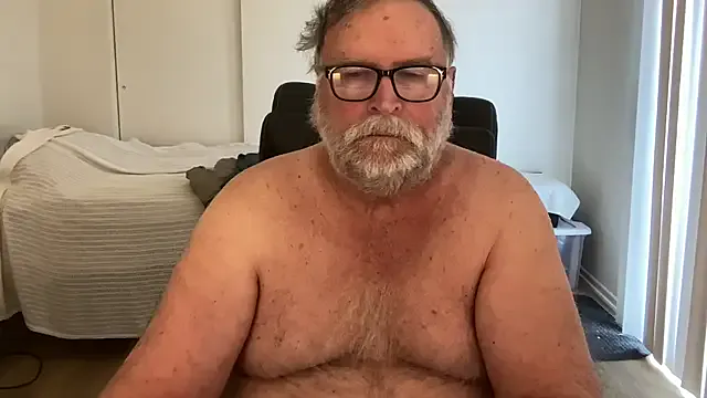 roouse – webcam model profile photo Image 4