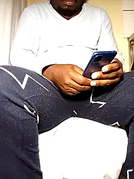  – webcam model profile photo Image 10