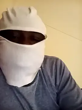  – webcam model profile photo Image 18