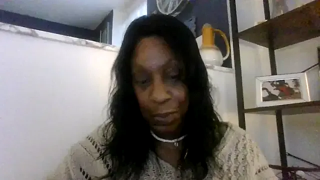 LillieWebb_ – webcam model profile photo Image 5