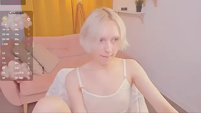 roouse – webcam model profile photo Image 15