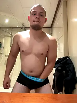  – webcam model profile photo Image 18