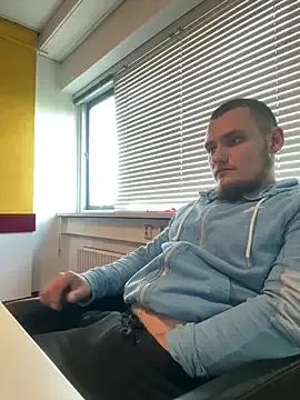  – webcam model profile photo Image 5