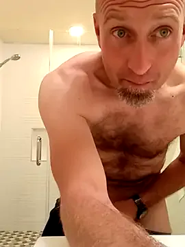 paroncho – webcam model profile photo Image 8