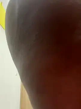 Humsafa-13 – webcam model profile photo Image 2