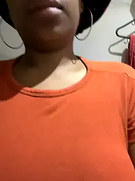 Humsafa-13 – webcam model profile photo Image 8