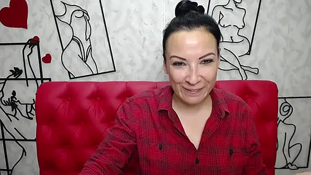 roouse – webcam model profile photo Image 9