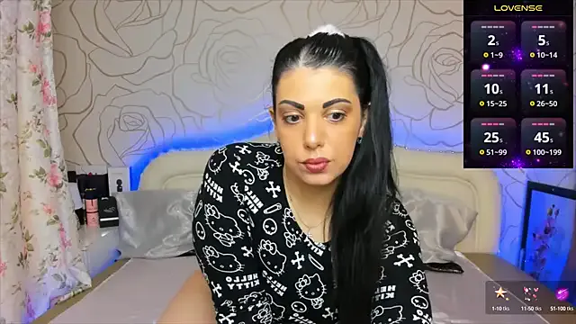 seraphine23 – webcam model profile photo Image 7