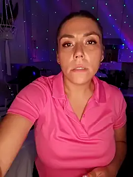  – webcam model profile photo Image 15