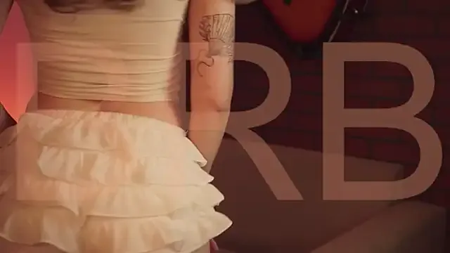 DriveThruDolls – webcam model profile photo Image 13