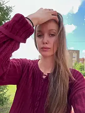  – webcam model profile photo Image 17