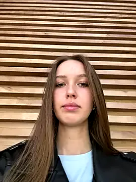  – webcam model profile photo Image 18