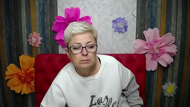 Mia--meow – webcam model profile photo Image 14