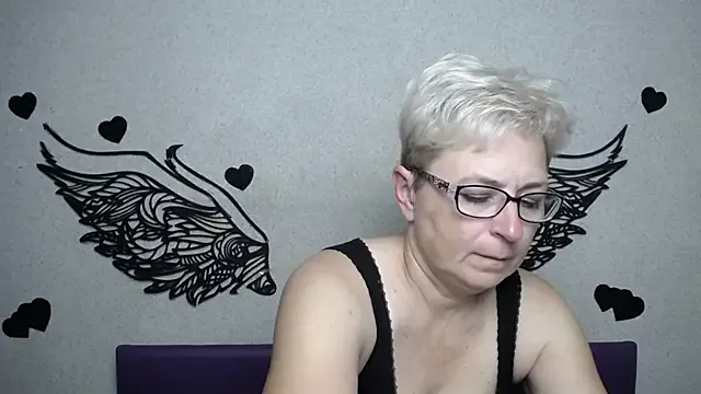 Mia--meow – webcam model profile photo Image 15