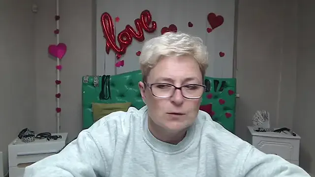 Mia--meow – webcam model profile photo Image 19