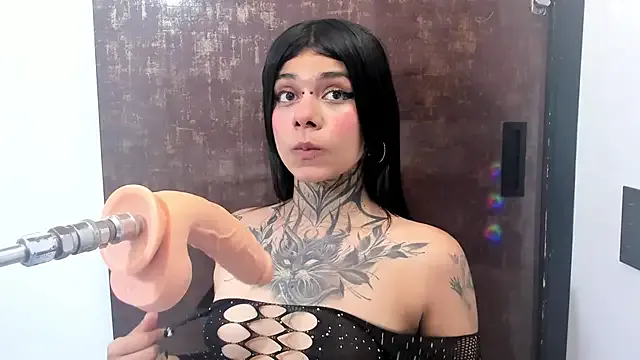Emily_Evo Image 7