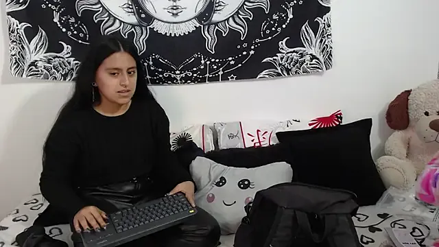 TwixCouple – webcam model profile photo Image 3