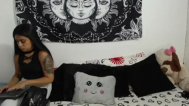 TwixCouple – webcam model profile photo Image 5