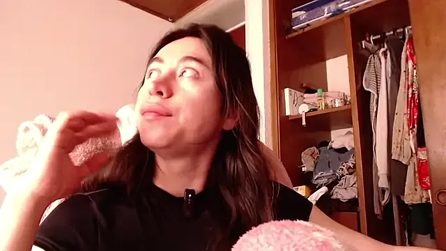 NANA_7 – webcam model profile photo Image 6