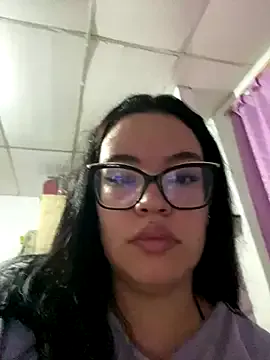 aki_zzz – webcam model profile photo Image 18