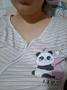 Megu_Melon – webcam model profile photo Image 7