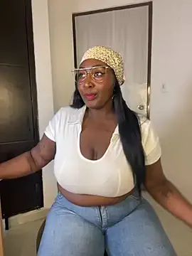 DandanBurgerking – webcam model profile photo Image 6