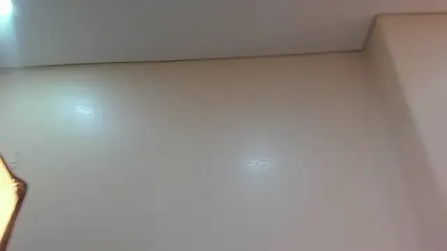 roouse – webcam model profile photo Image 6