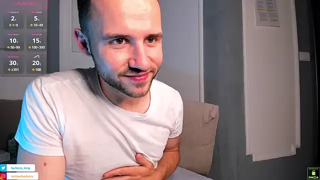  – webcam model profile photo Image 8