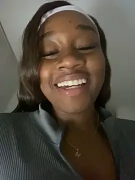 melisboa – webcam model profile photo Image 2