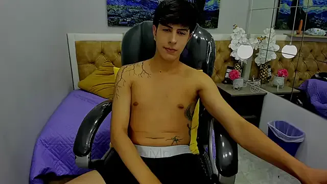 hina_porn – webcam model profile photo Image 16