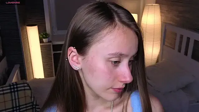 Nonchan_ – webcam model profile photo Image 17