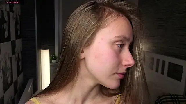 Nonchan_ – webcam model profile photo Image 19