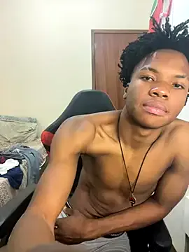 roouse – webcam model profile photo Image 17