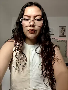  – webcam model profile photo Image 17