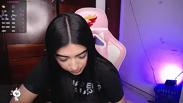 Nonchan_ – webcam model profile photo Image 17